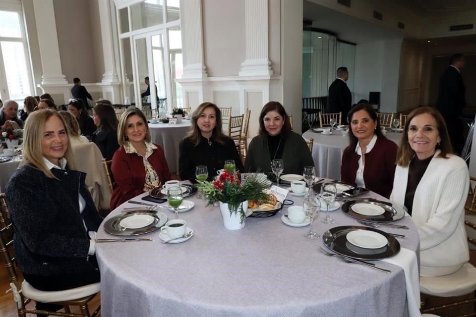 Sandra Ortiz, Ivonne Mireles, Lourdes Machuca, Mavia Garza, Rosy Martínez y Martha Garza