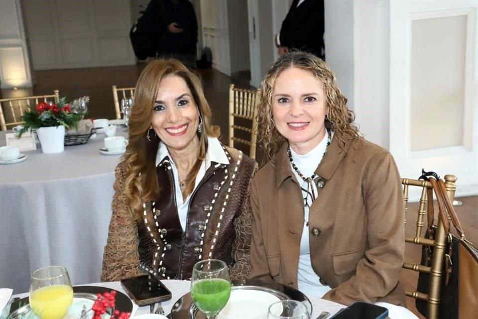 Olga Mejía y Katy Martínez de Montemayor