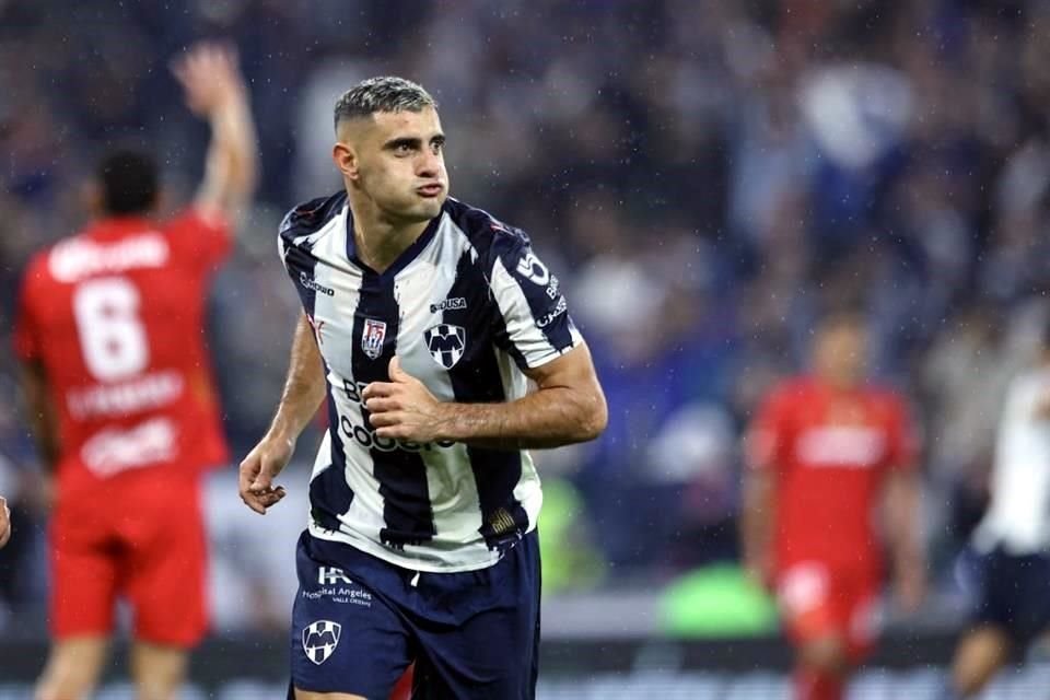 El árbitro no concedió y así Monterrey se adelantó en el marcador 1-0.
