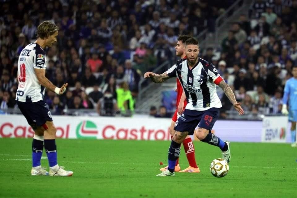 Sergio Ramos hizo buena labor defensiva.
