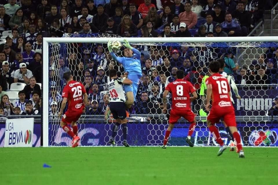 Luis Cárdenas fue clave para mantener el 0.