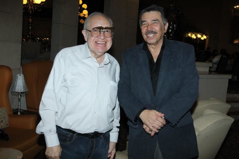 En homenaje a su memoria, Ortiz de Pinedo anunció que las emisiones de este fin de semana de 'Tú Crees' y 'Una Familia de Diez' estarán dedicadas al actor.