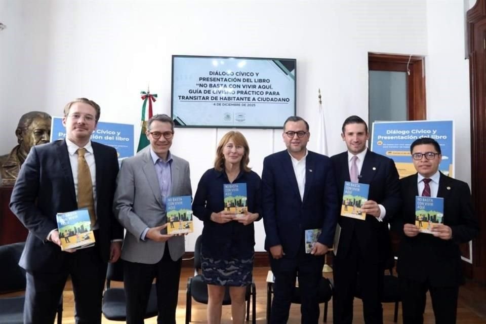 Acorde a Juan Manuel Ramos el propósito del libro es acercar a más personas a una participación ciudadana activa y consciente.