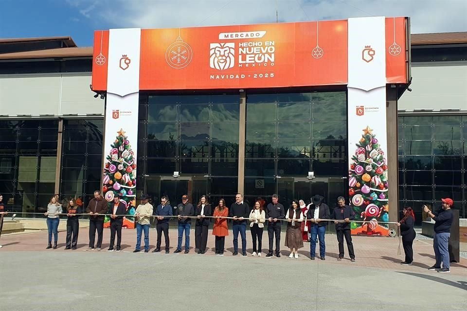  La tercera edición del mercado 'Hecho en Nuevo León', ahora con motivo de la Navidad, se realizó durante el pasado fin de semana en la Nave Lewis del Parque Fundidora.