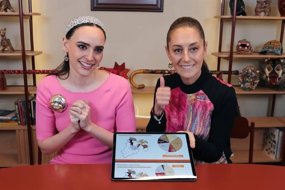 Altagracia Gómez Sierra, presidenta del Consejo Asesor de Desarrollo Económico Regional, y la Presidenta Sheinbaum.