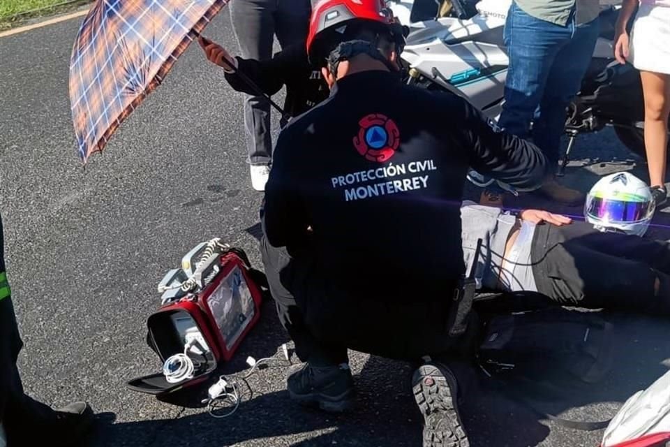 El motociclista quedó lesionado.