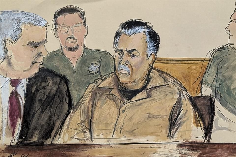 Boceto de Ismael 'El Mayo' Zambada junto a su abogado en una audiencia en la corte de Brooklyn.