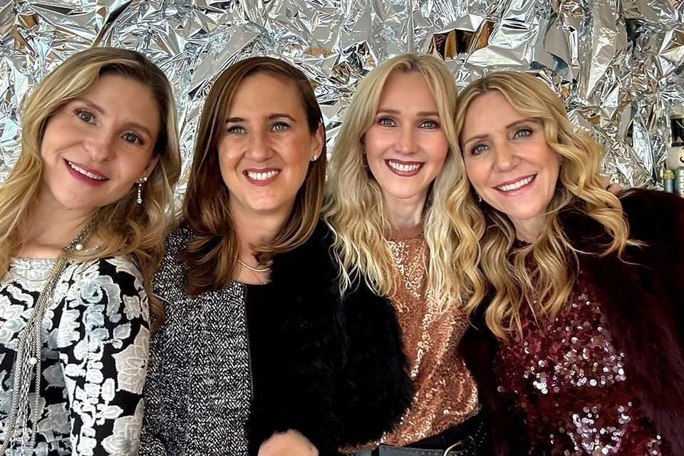 Érika Lankenau, Érika Sada, Lorena Gutiérrez y Dora Pérez