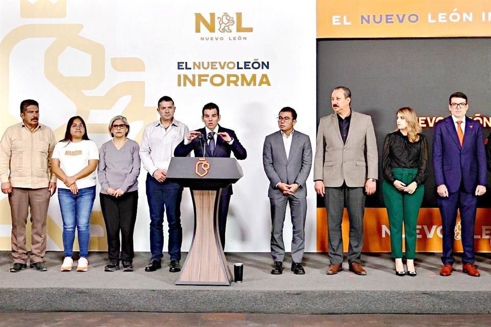 Acompañado de Diputados y Alcaldes de MC, Miguel Flores, Secretario General de Gobierno, se desistió de la iniciativa de aumento al ISN e insistió en reforma electoral a favor de la paridad.