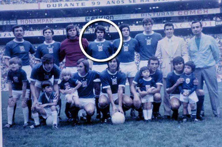 El primer equipo de Nacho Flores fue 'El Fátima', un club de la colonia Malinche en donde empezó a destacar.