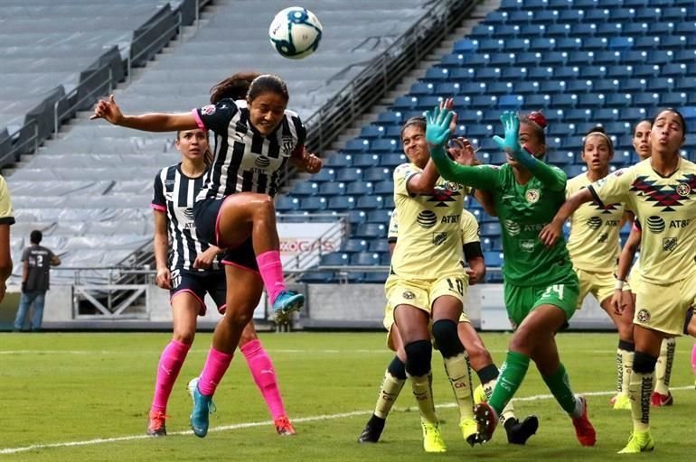 Con un triplete de Desirée Monsiváis, las Rayadas golearon 4-1 al América, llegaron a 21 unidades y se mantienen en el subliderato de la Liga MX Femenil.
