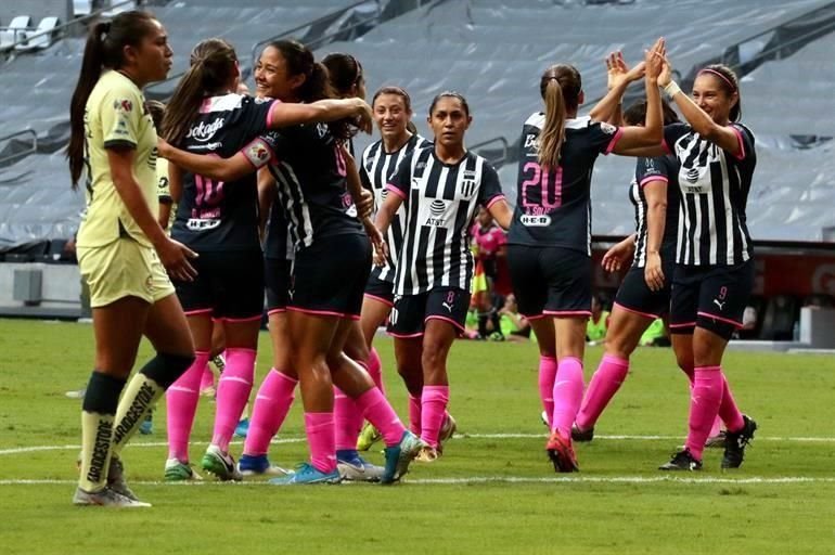 Con un triplete de Desirée Monsiváis, las Rayadas golearon 4-1 al América, llegaron a 21 unidades y se mantienen en el subliderato de la Liga MX Femenil.
