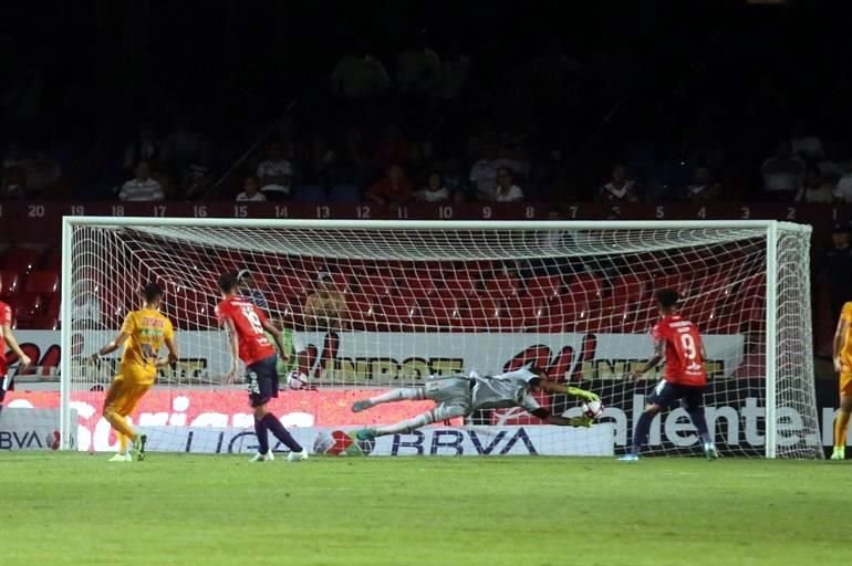Más de las imágenes en el 3-1 de Tigres sobre el Veracruz.