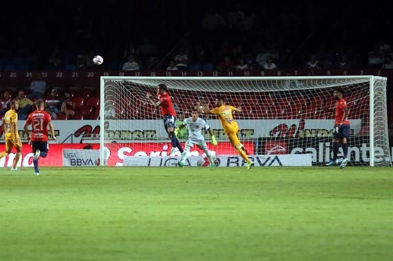 Más de las imágenes en el 3-1 de Tigres sobre el Veracruz.