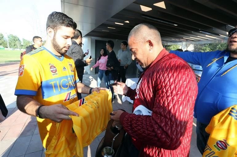 Egidio Arévalo fue de los más requeridos por los aficionados de Tigres.