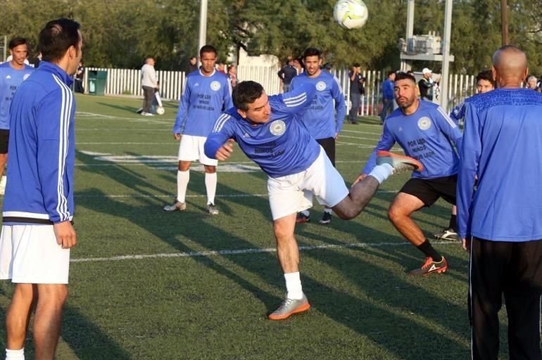 Los ex jugadores entrenaron previo al Clásico de Leyendas que se realizará este sábado a las 17:00 horas en el Estadio Borregos.