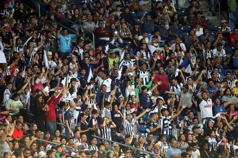 Rayadas venció 2-1 (4-3 global) al América Femenil y se instaló en su tercera Final, en la que enfrentará a Tigres.