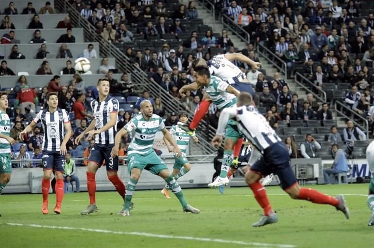 Con este cabezazo Nicolás Sánchez hizo el 2-0 en un tiro de esquina, al minuto 7.