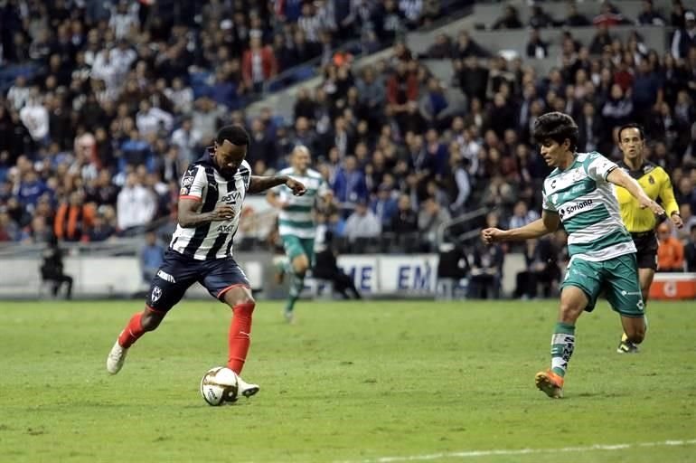 Dorlan anotó un golazo al 84', con el que selló la goleada de Rayados.