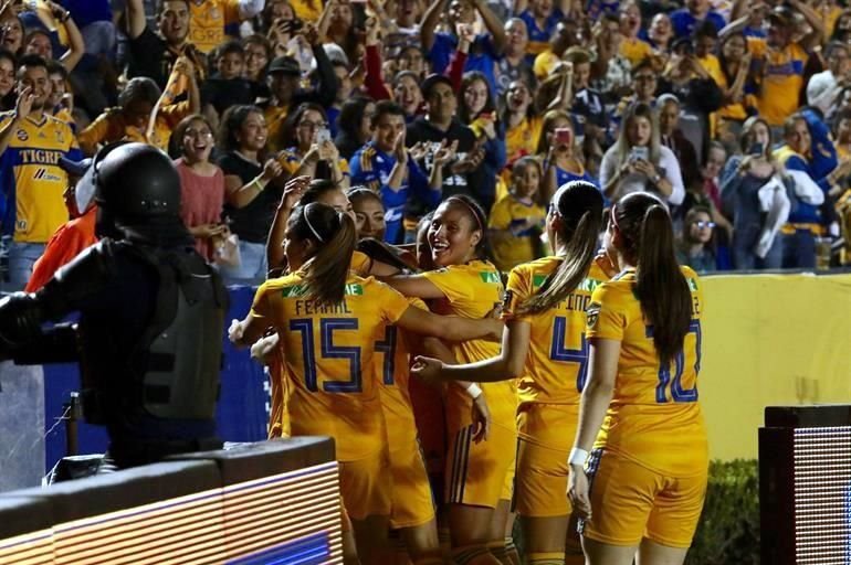 Belén Cruz le dio a Tigres el gol de la ventaja en el primer tiempo, al minuto 5.