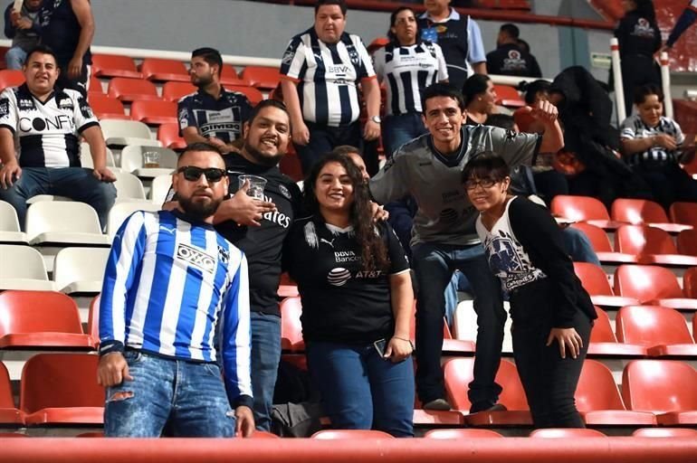 Imágenes del color en la Semifinal de vuelta Necaxa-Rayados.