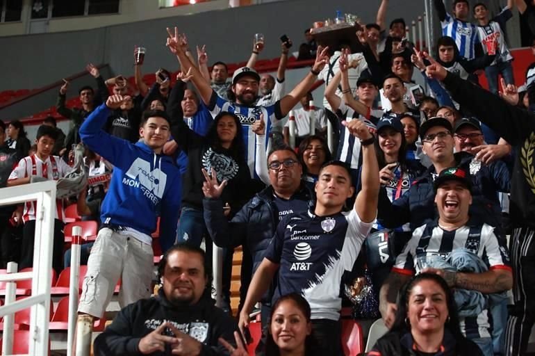 Imágenes del color en la Semifinal de vuelta Necaxa-Rayados.