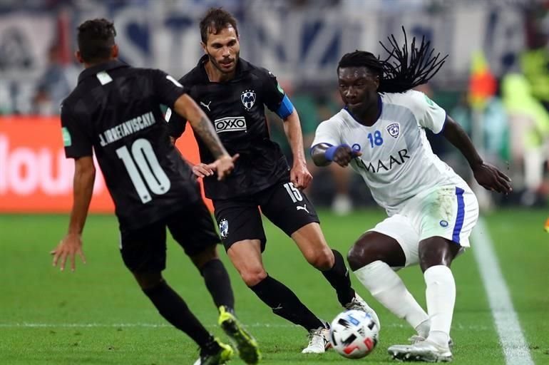 El francés Bafetimbi Gomis ingresó de cambio y puso el empate al 65'.