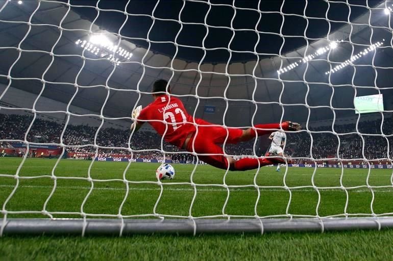 Los 90 minutos terminaron y el duelo se fue a penales, donde Cárdenas lució.