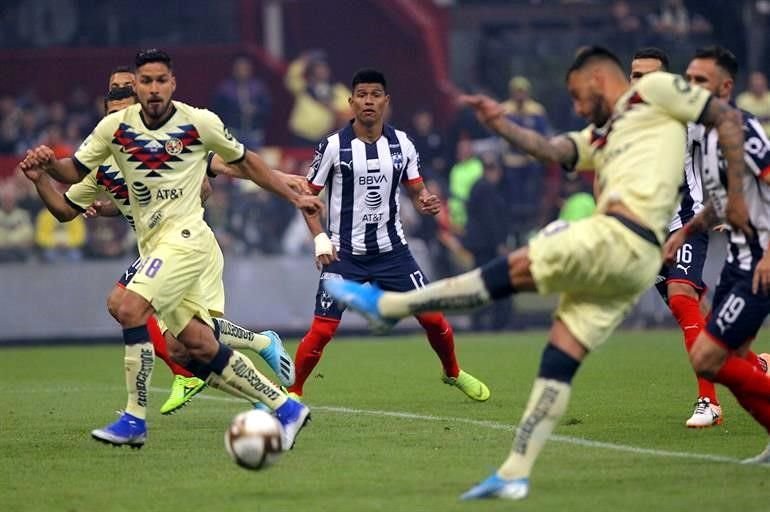 Richard Sánchez marcó el segundo gol antes de finalizar la primera mitad.