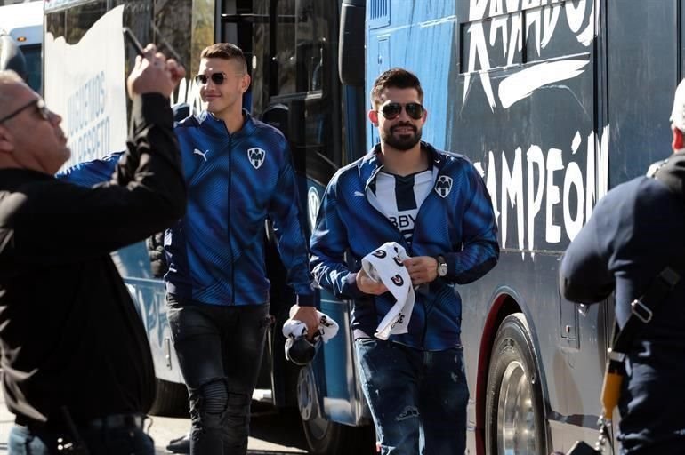 Los jugadores arribaron al Parque Plaza Sésamo minutos después de las 10:00 de la mañana.