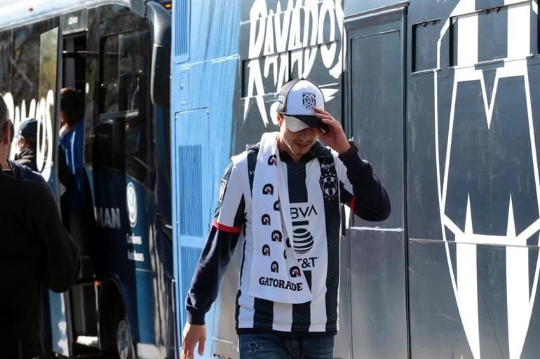 Los jugadores arribaron al Parque Plaza Sésamo minutos después de las 10:00 de la mañana.