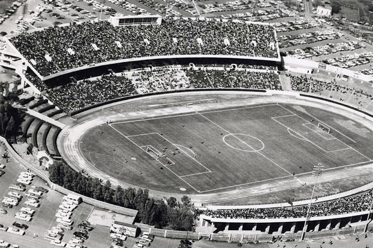 El Estadio Tecnológico fue inaugurado oficialmente el 12 de julio de 1950, ante más de 12 aficionados.