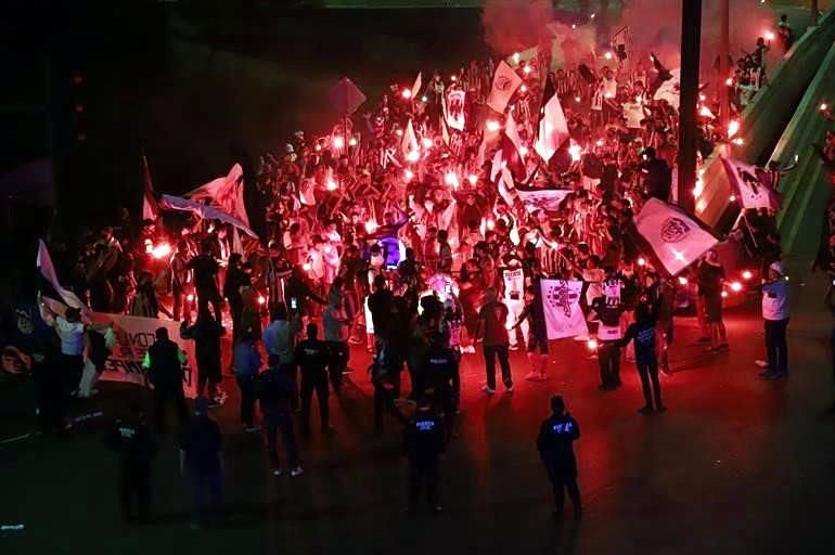 Así fue el recibimiento a Rayados en el BBVA.