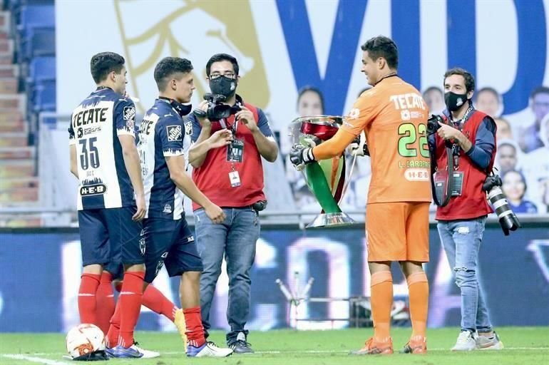 Así fueron los festejos de Rayados a nivel de cancha tras ganar la Copa MX.