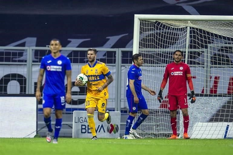 Tigres dio señales de vida hasta el 83' con un tiro centro que mandó Luis Quiñones.