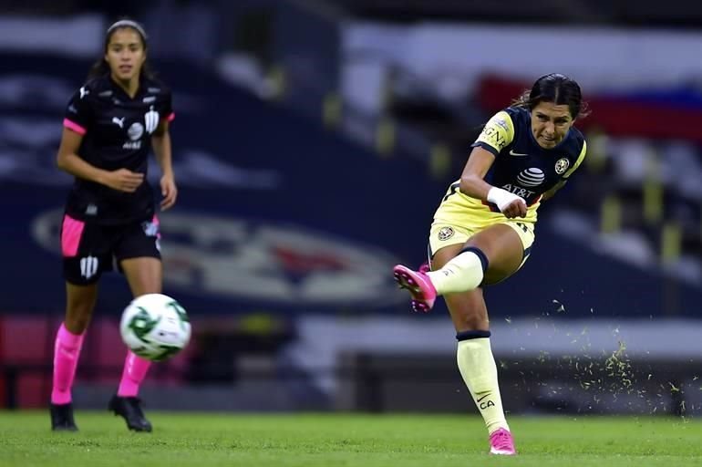 Las Rayadas se impusieron 4-1 al América en la Semifinal de ida en el Estadio Azteca.