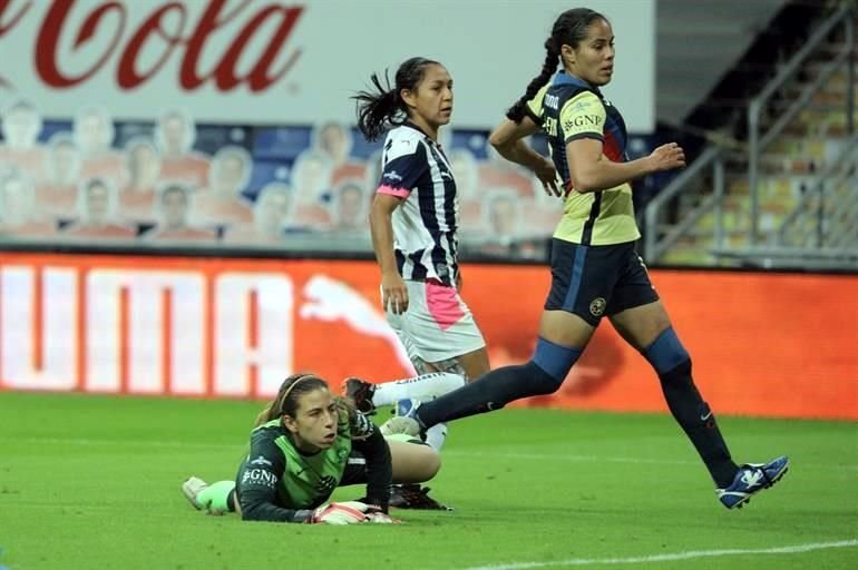 En el segundo tiempo, las albiazules se inspiraron y, aunque las Águilar dieron pelea, se quedaron también con la segunda Semifinal y el pase por el título.