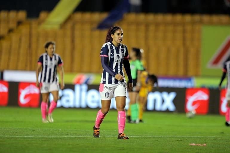 Rayadas se fue al medio tiempo con el 0-0; necesitaba de un gol y no recibir para definir el título en penales.