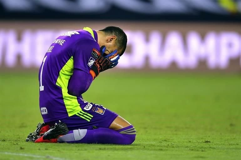 Nahuel Guzmán lloró trass el silbatazo final.