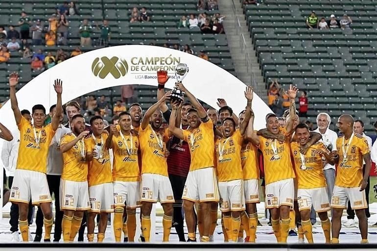 Campeón de Campeones 2017, Tigres.