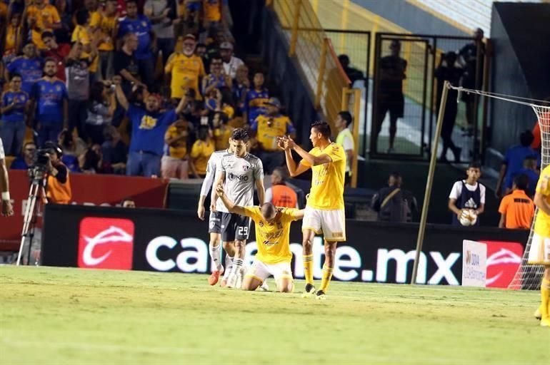 Ante Atlas, su ex equipo, Torres Nilo anotó su único gol en Liga MX con los auriazules. Fue en el Apertura 2018, cuando Tigres venció 3-1 a los Rojinegros.