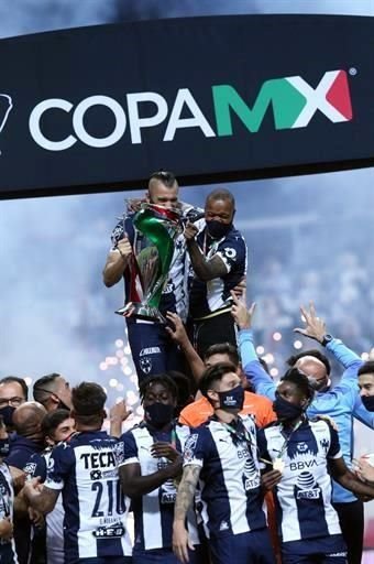 Así fueron los festejos de Rayados a nivel de cancha tras ganar la Copa MX.