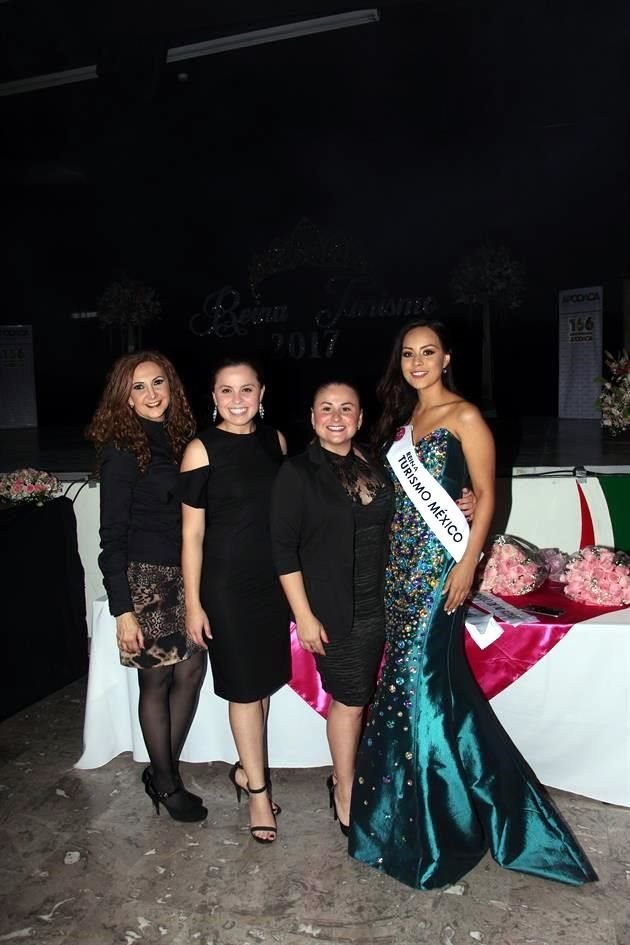 Adriana Guajardo, Velia Guajardo, Alejandra Guajardo y Karen Ramírez, Reina Turismo México