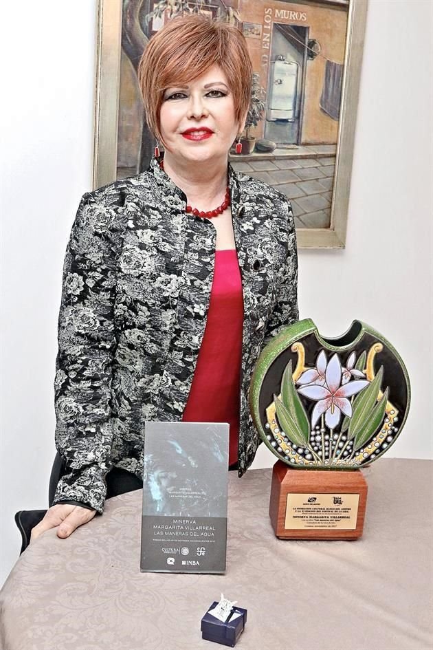 Minerva Margarita Villarreal,  poeta, directora de la Capilla Alfonsina de la UANL y de la colección El Oro de los Tigres.