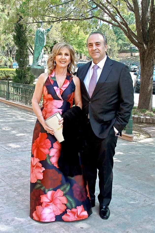 Ana Ritz de Aldape y Jorge Aldape