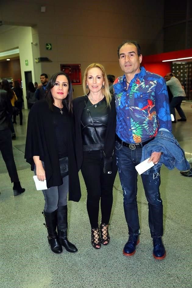 Lety de González, Mónica Imaz y Pepe Quijano