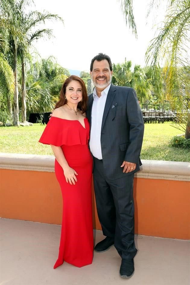 Laura Frías de Fuentes y Pablo Fuentes