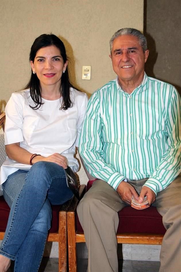 Rosa María G. de Lozano y José Luis Lozano