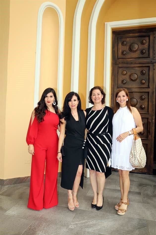 Idala Rangel, Alma Valadez, Nora Ballesteros y Lilia Medina de González