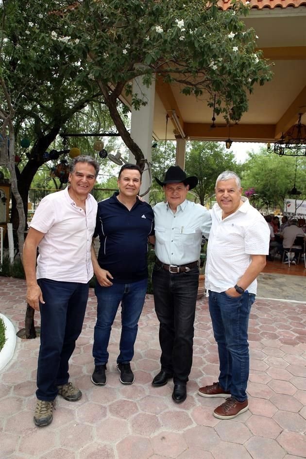 Eugenio Dávila, Rogelio Rodríguez, Jorge Montemayor y Sergio O´farrill
